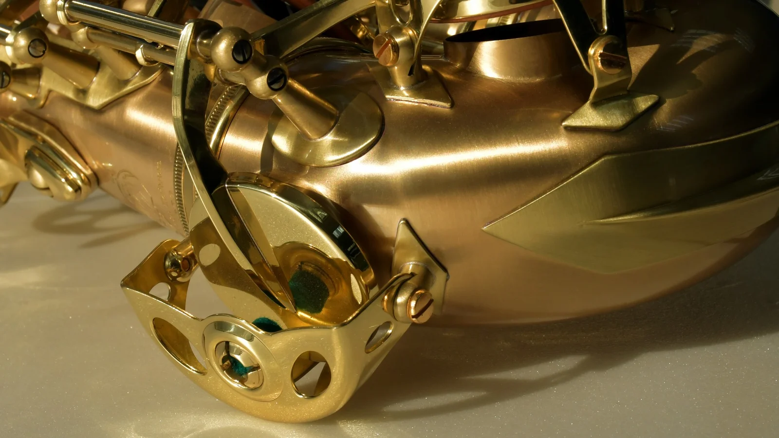 Tenor Saxophone Le Bravo 200  view